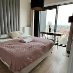 Sky Tower L 18 Pietro