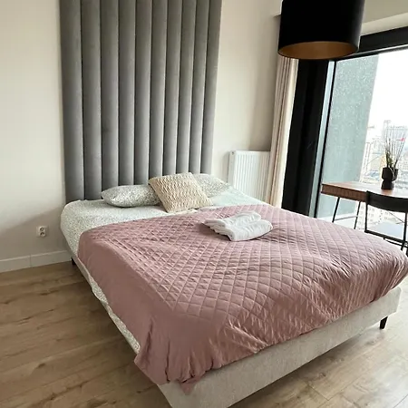 Daire Sky Tower L 18 Pietro *
