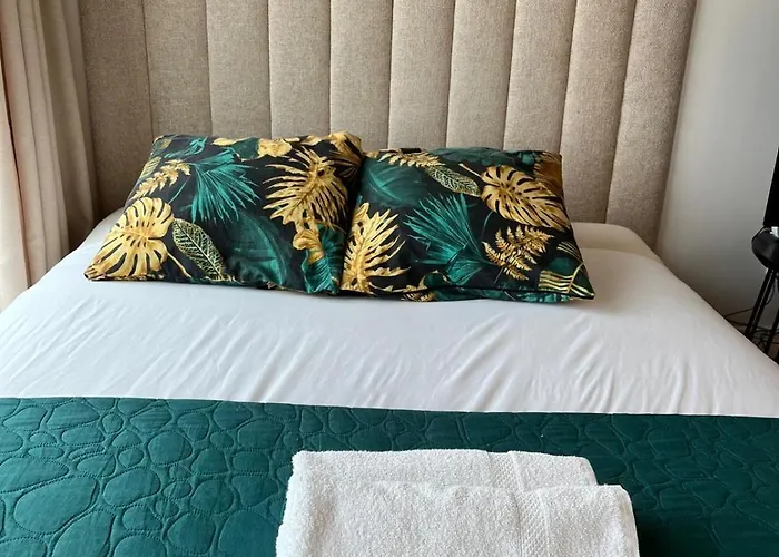 Sky Tower L 18 Pietro * Katowice