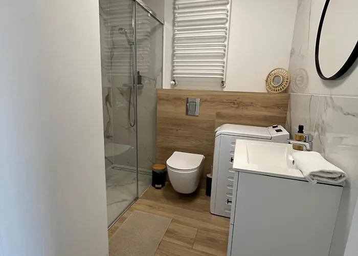 Sky Tower L 18 Pietro *